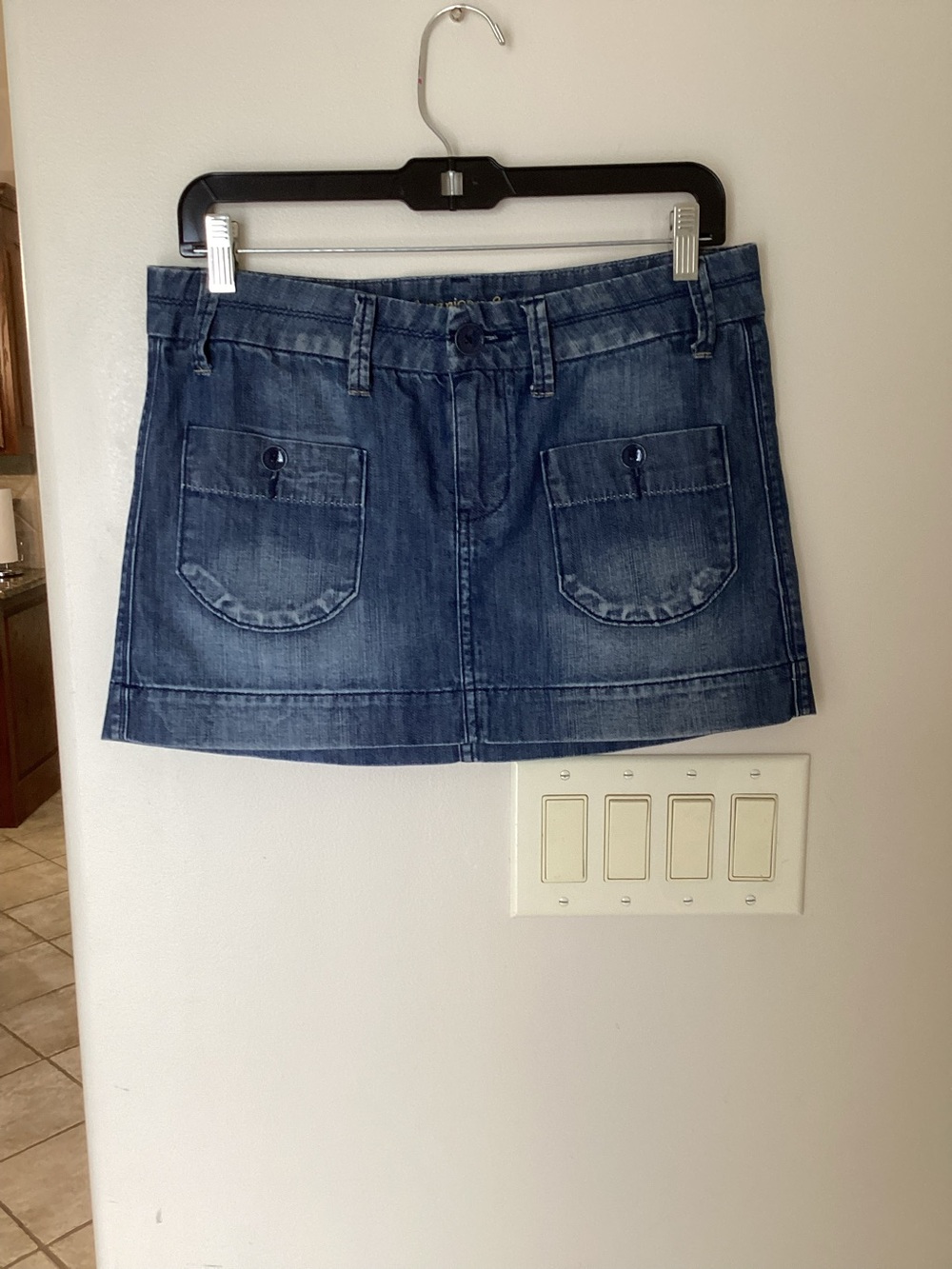 American Eagle Women’s Denim Mini Skirt👩‍🎤
